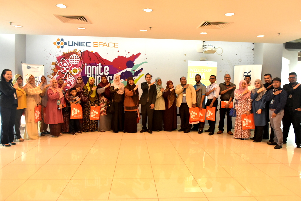 UKM 1714